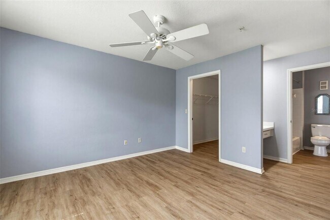 Building Photo - 7300 Westpointe Blvd