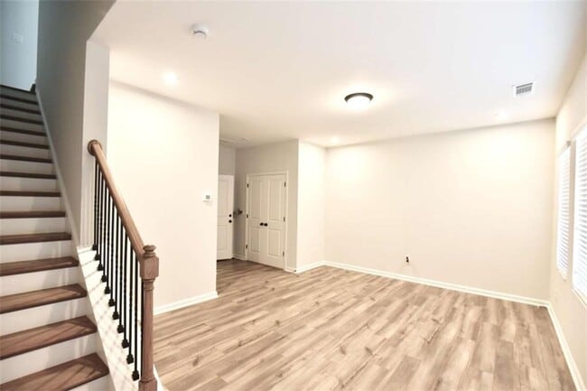 Building Photo - 809 Cameron Trl