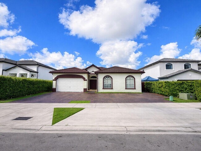 Building Photo - 2902 SW 149th Pl