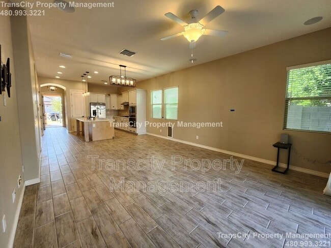 Building Photo - 3558 E Arabian Dr