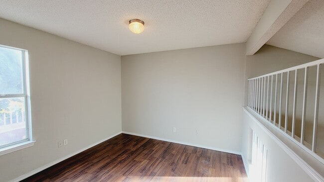 Building Photo - Cozy 3 bedroom 2 bath home in West El Paso!