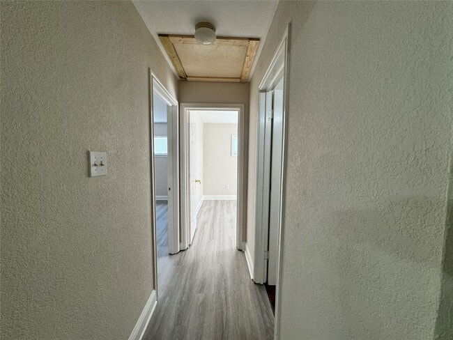 Building Photo - 827 Becker St