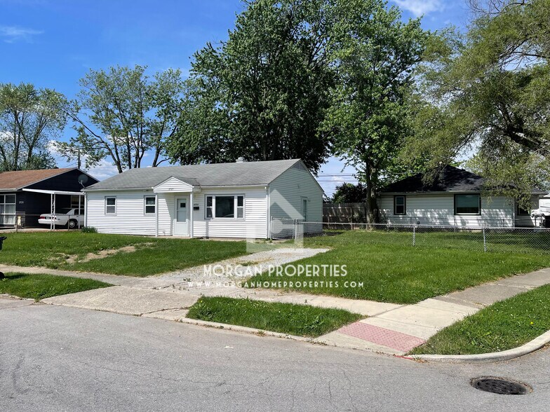 Primary Photo - 2729 Shawnee Dr