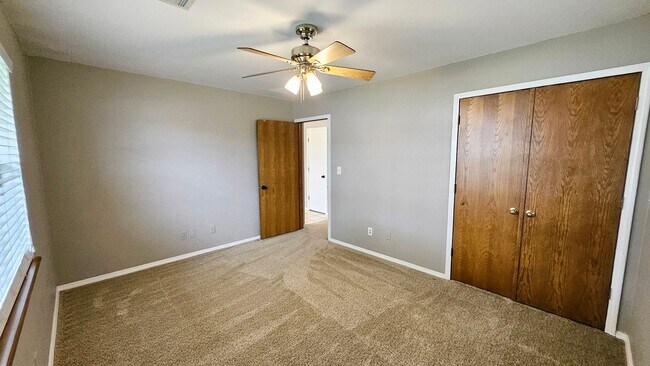Building Photo - Inviting Home with Bonus Workshop Space!