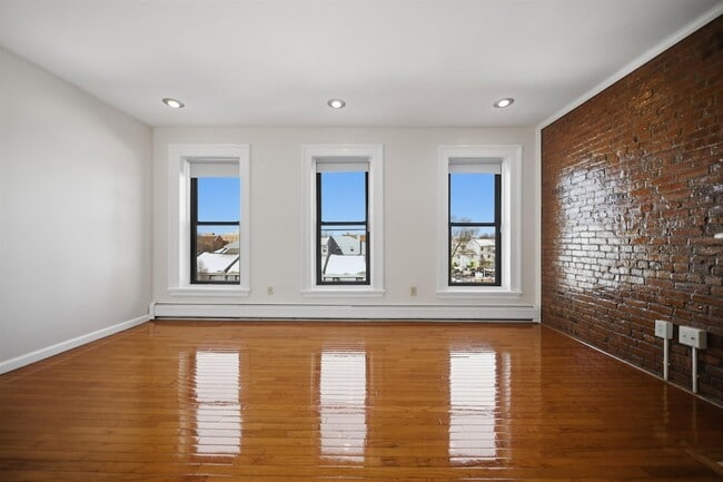 Building Photo - 800 Ocean Ave