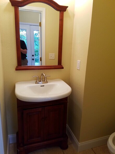 1/2 bath - 171 Boardtown Rd