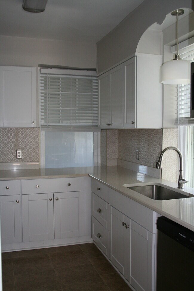 Building Photo - 37174 Little River Tpke