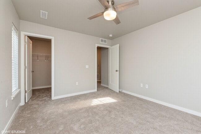 Building Photo - Villas at The Hub | Modern 3 Bedroom Townh...