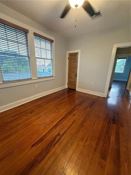 Building Photo - 1116 Green St