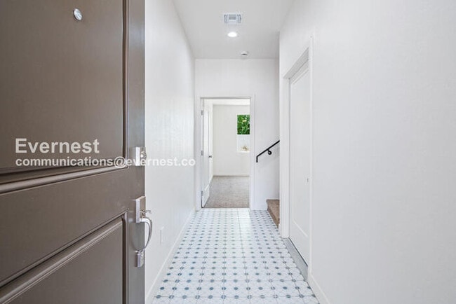 Building Photo - 1500 N 35th St