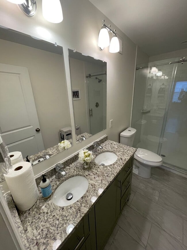 Building Photo - Recently Renovated 3 Bed / 3.5 Bath Luxury Home Near Patterson Park with Parking!