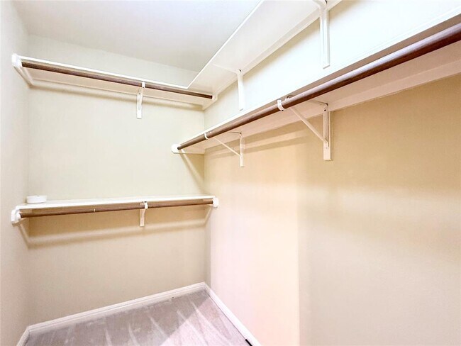 Building Photo - 3916 Bonnie Ln