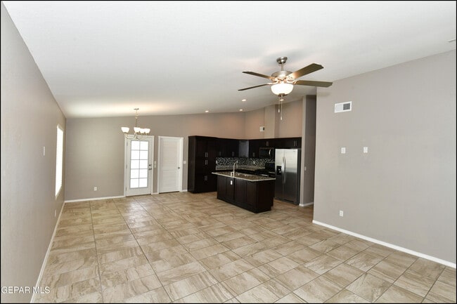 Building Photo - 14901 Tierra Isaiah Ave