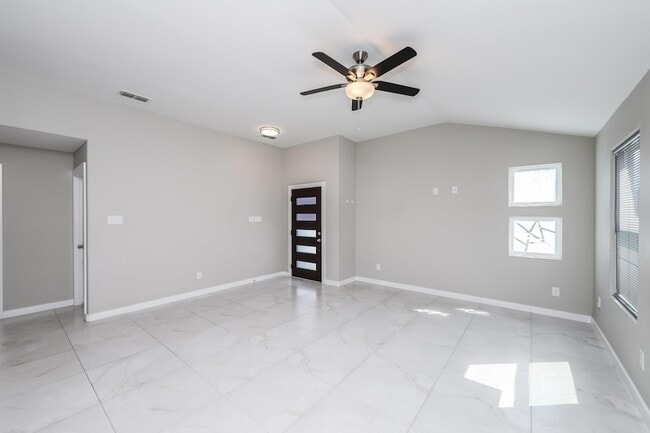 Building Photo - 7106 EL MESON DR