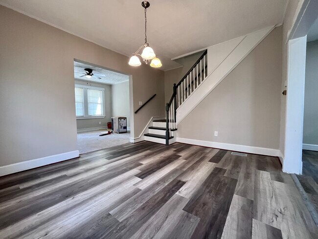 Building Photo - 410 Walcott Rd