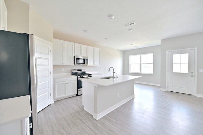 Building Photo - 2019 Mildred Rd