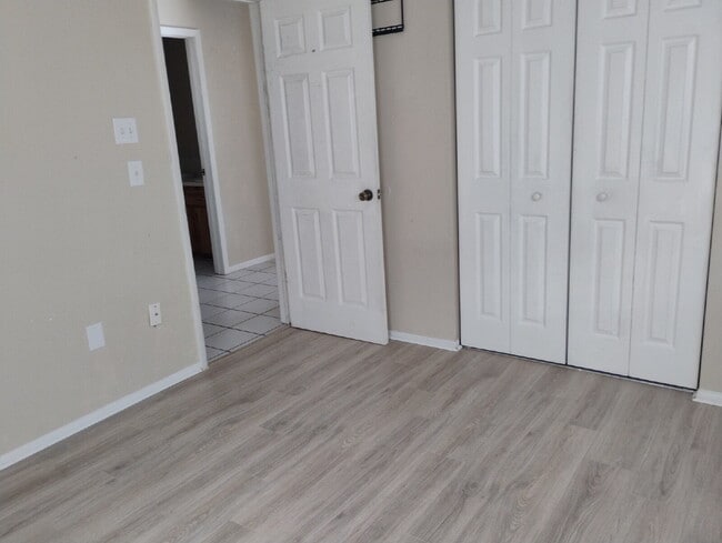 Building Photo - Cute 2 Bedroom, 1 Bathroom Home For Rent.