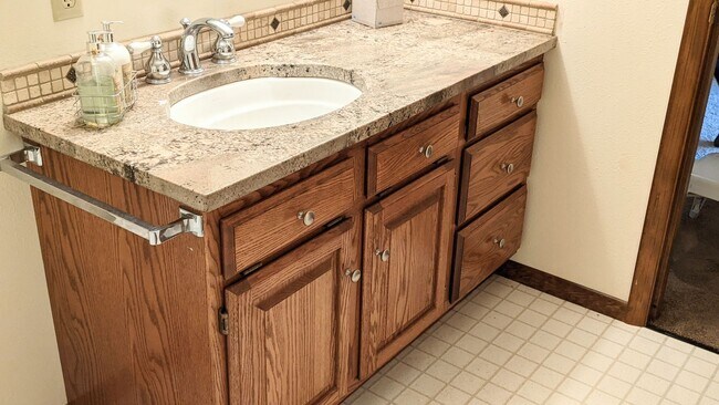 Building Photo - 180 Degree View of Bellingham Bay on South...