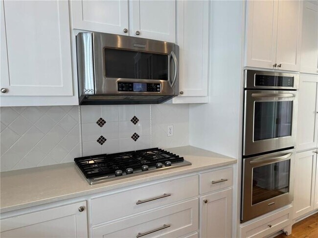 Building Photo - 4505 Chattahoochee Plantation Dr SE