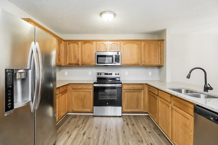 Building Photo - 2011 Dunsmore Ln