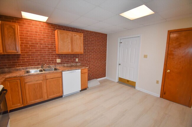 Building Photo - RBALD44