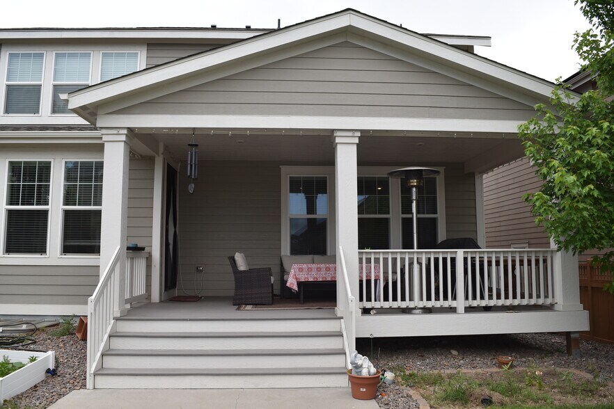 Building Photo - 8852 Lanceleaf St