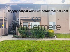 Building Photo - Modern Living at Tanglewood-Stylish First-Floor Condo!