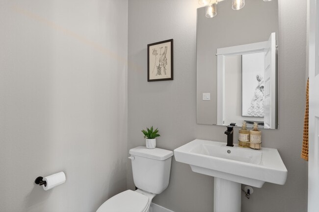 Building Photo - 5903 Wheatley Holw Ln