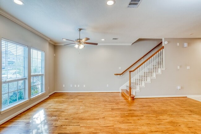 Building Photo - 7118 Turtle Lagoon Row