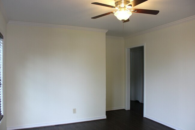 Building Photo - 1237 Centerville Rd