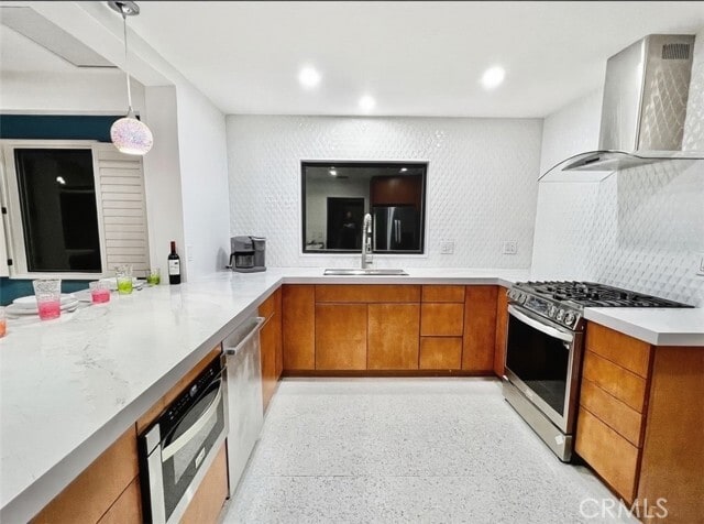 Building Photo - 1523 E San Lorenzo Rd