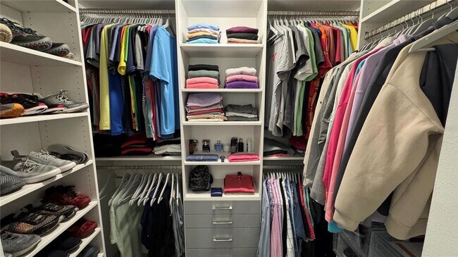 Building Photo - 5655 Bentgrass Dr