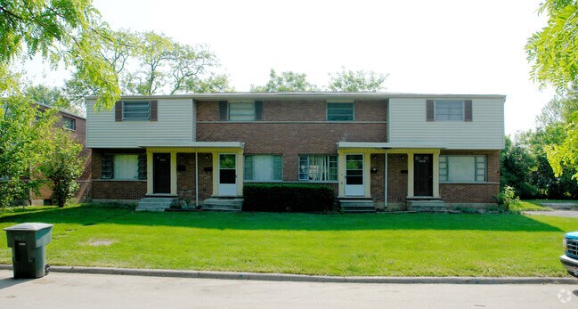 Building Photo - 4938-4944 Fairway Ct