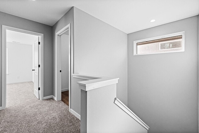 Building Photo - New build 4 bed 4 bath Condo