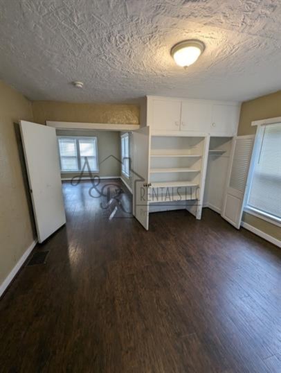 Building Photo - 114 W Washington St