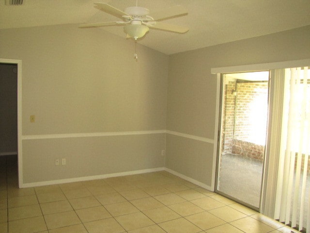 Building Photo - 3/2 in the Heart of Orange Park