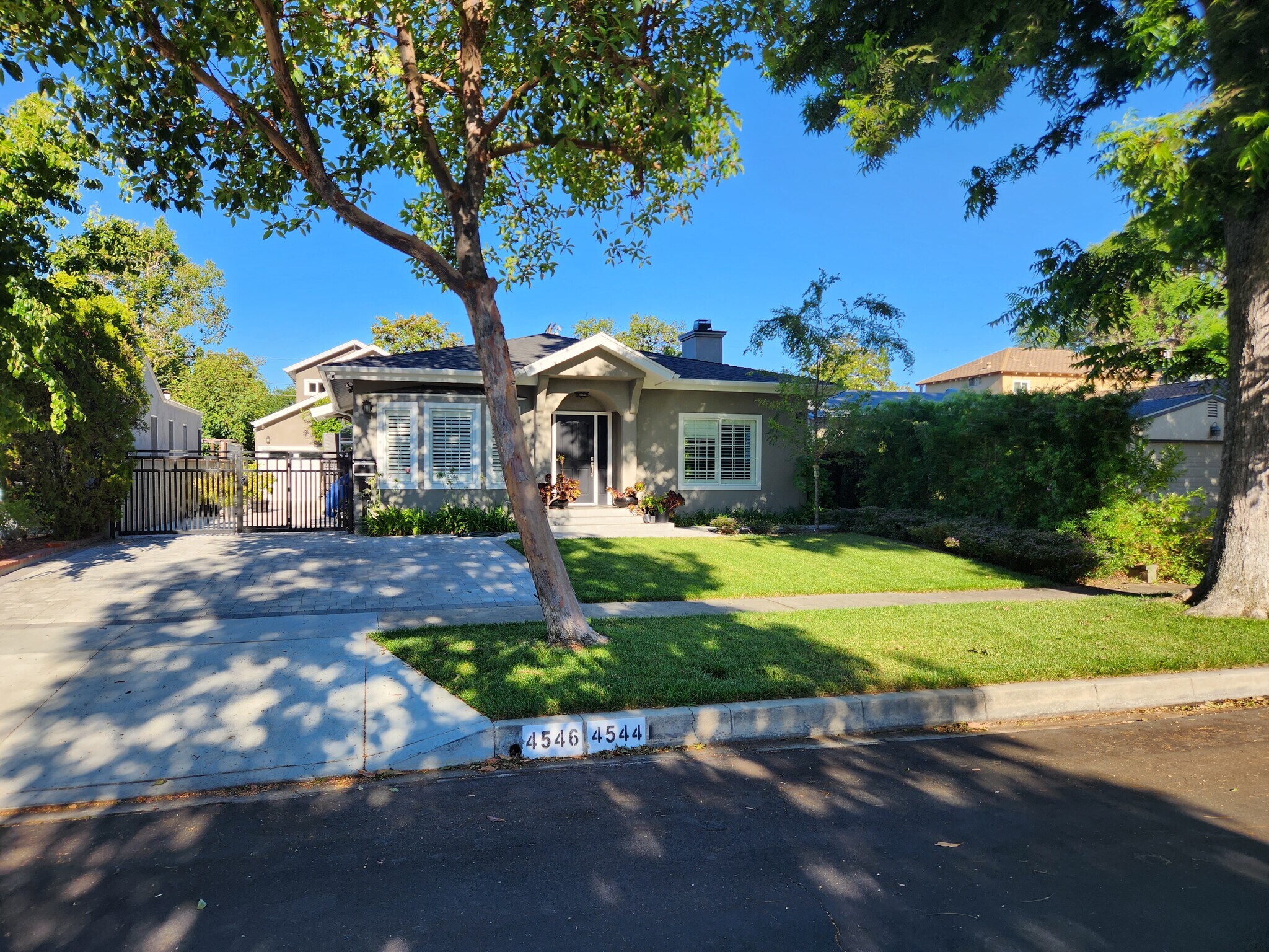 Building Photo - 4546 Wortser Ave