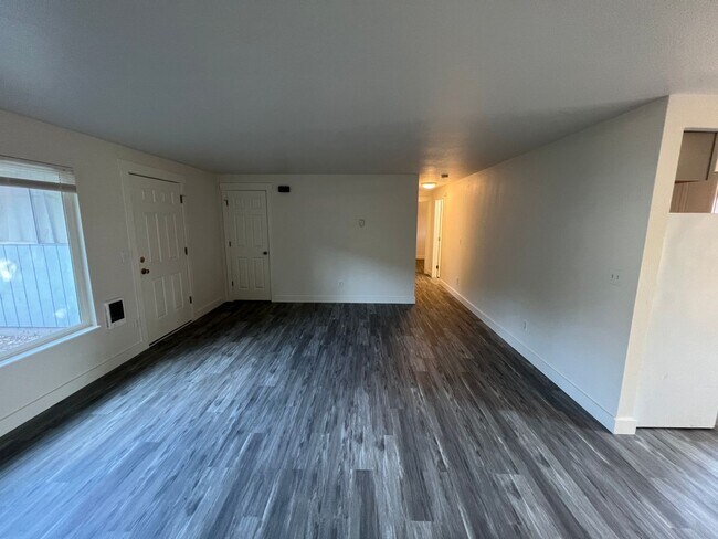 Building Photo - 3648 SE 108th Ave