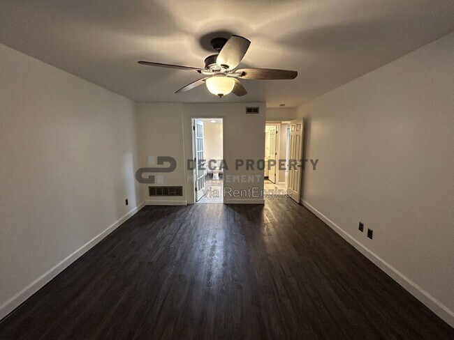 Building Photo - 17 N Taylor Ave