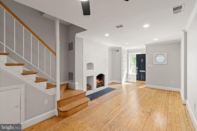 Building Photo - 911 Oronoco St