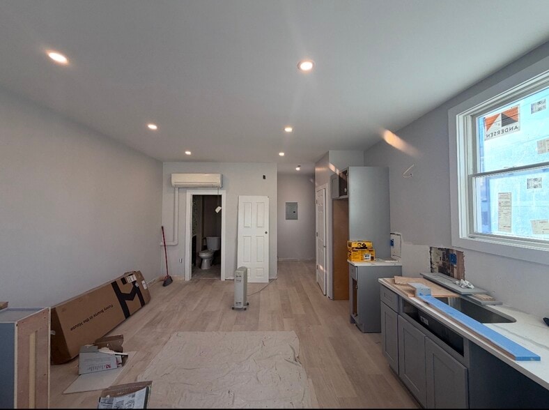 Building Photo - 121 Winthrop St