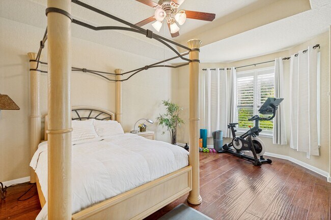 Building Photo - GORGEOUS 5-BEDROOM IN TRIANA SUBDIVISION