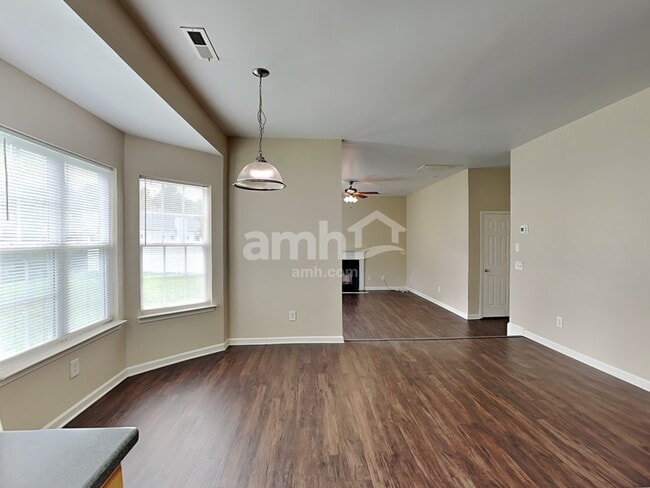 Building Photo - 5711 Falkirk Ln