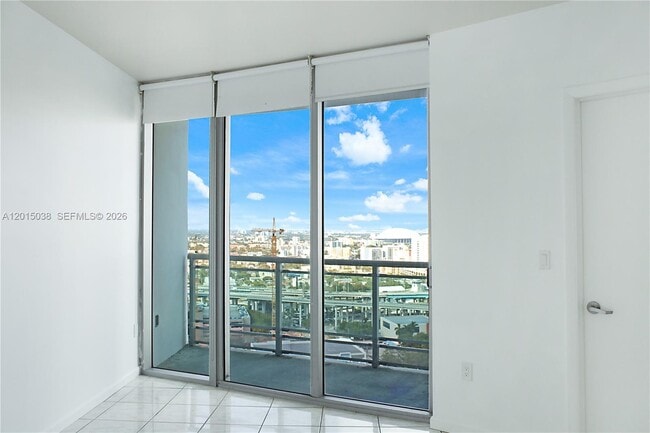 Building Photo - 350 S Miami Ave