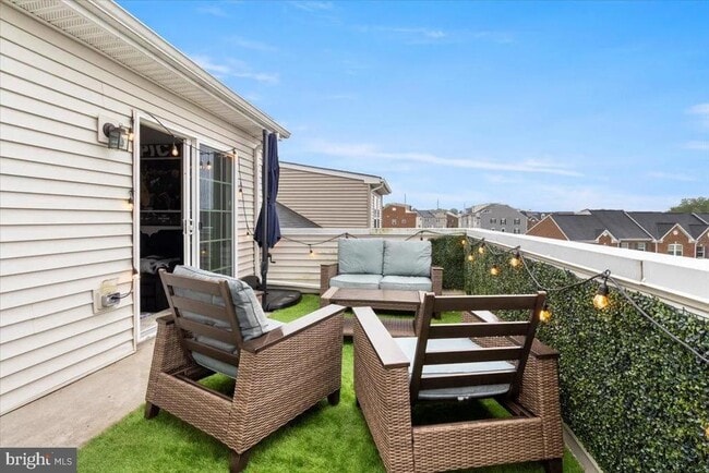 Building Photo - 9932 Vista Pointe Dr