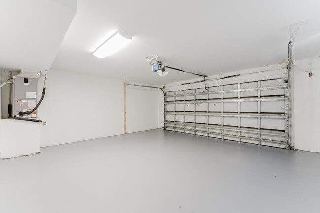 Building Photo - 665 Jeffery St