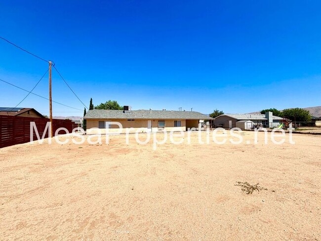 Building Photo - 11540 Mohawk Rd