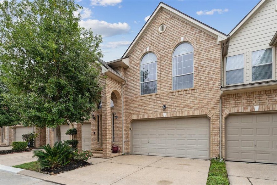 Building Photo - 7606 N Linpar Ct