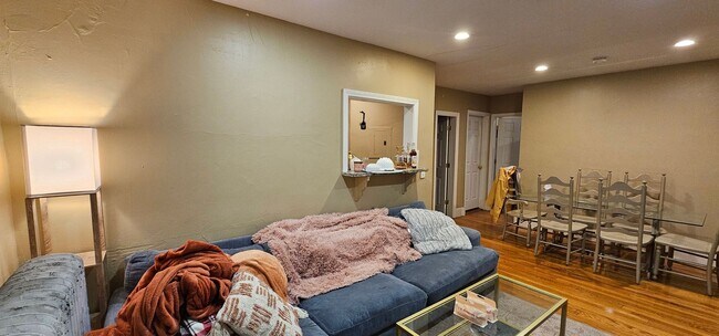 Building Photo - $500 Rebate Upon Closing! Luxury Apt. Near BU Campus.  Ht/HW Included.