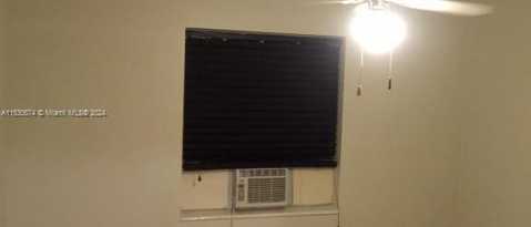 Building Photo - 330 Southwind Dr